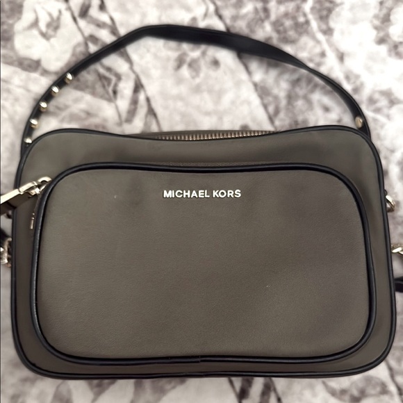 Michael Kors Army Green Crossbody Camera Bag - Picture 1 of 9